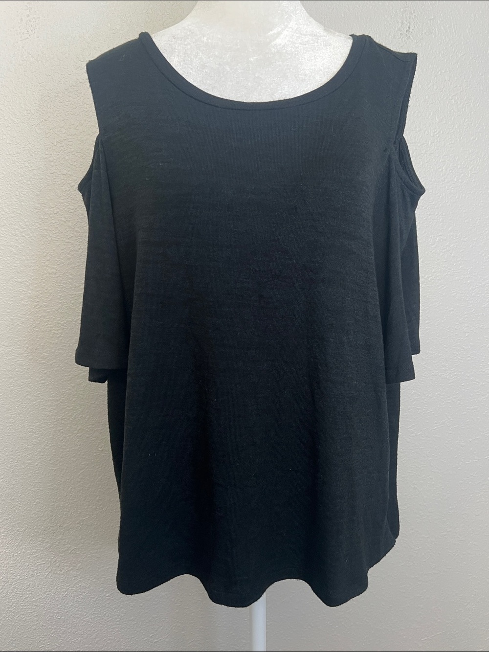 Gap Cold Shoulder Scoopneck Black Short Sleeve Top Size Large